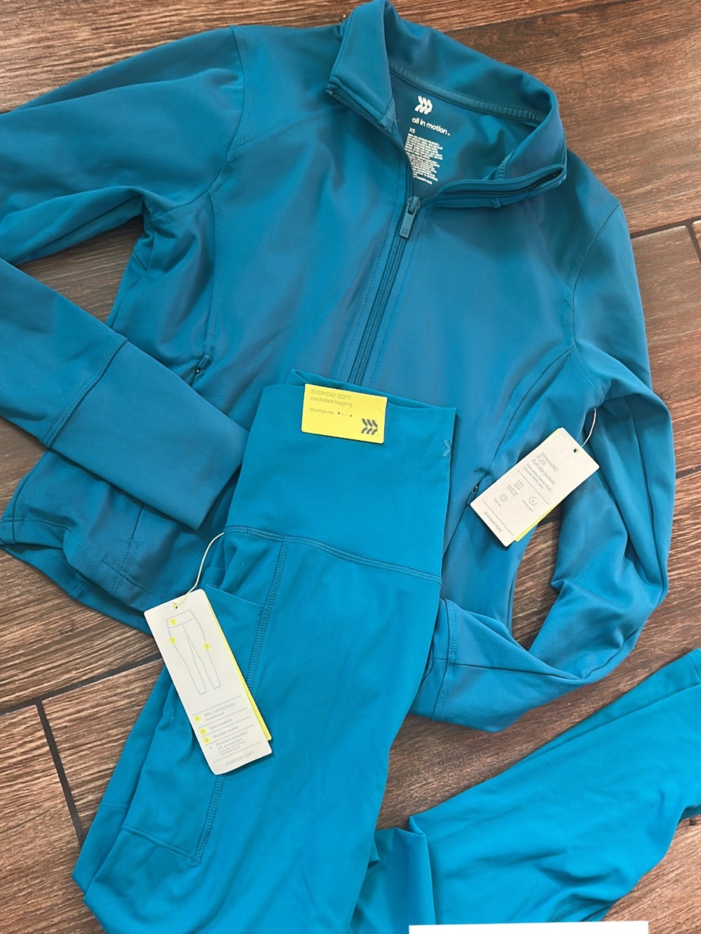 Blue Active Zip Jacket xxl & Leggings XL ( all in motion set )